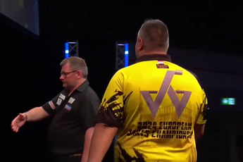 VIDEO: Commotie vanwege deze reactie van James Wade tegen Jermaine Wattimena