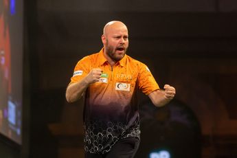 [VIDEO] Christian Kist maakt geschiedenis met negendarter op PDC World Darts Championship