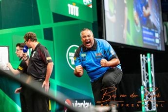 Nederlanders strijden dapper maar komen net tekort bij Dutch Darts Masters 2025