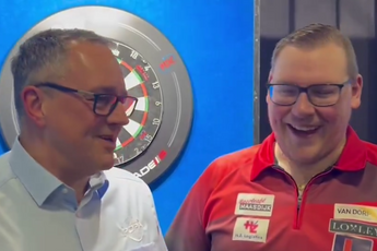 Marvin van Velzen na behalen PDC Tourkaart: "Ik ben heel blij, niet normaal"