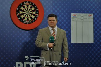 Ashdown looks back on dramatic 2007 BDO final: 'The presentation party were lined up for six or seven sets'