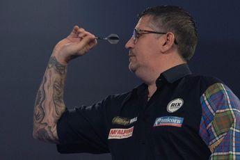 Gary Anderson's incredible form in full effect, no player has hit 10 100+ averages faster
