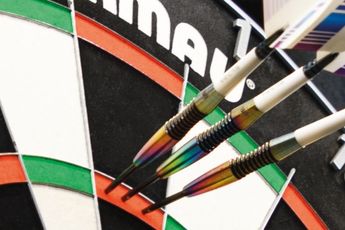 Disqualified: Player throws dart into marker's leg at Antwerp Open