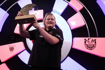WDF World Champion Greaves on playing future PDC Women's Series tournaments: "I'll probably do the PDC next year"
