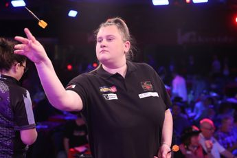 Greaves seals PDC Women's Series title hat-trick with third consecutive final win over Suzuki at Event 15