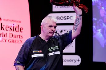 Titles for McEwan and Howson on World Seniors Darts Tour