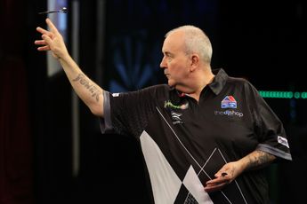 Taylor survives Wallace scare to reach World Seniors Darts Masters Semi-Finals