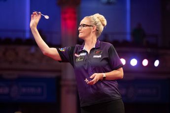 Laura Turner gives advice to female players looking to play darts: "Get the base of equipment that's the first thing"