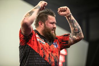 Mardle names who is the most Natural Darts Player in the world: "Michael Smith absolutely"