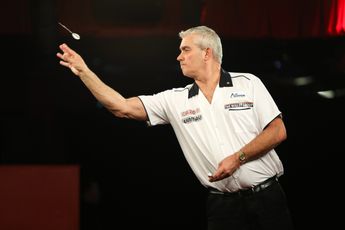 "Apart from me of course, it's hard to write off Michael van Gerwen": Beaton predicts potential PDC World Darts Championship winner