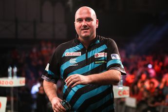 Cross gives credit to Van Gerwen after Players Championship Finals defeat: “It's been an amazing weekend but it was Michael's night”