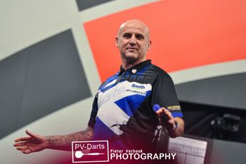First seed falls at PDC World Darts Championship as superb Soutar produces showstopping 160 checkout to dump out Gurney