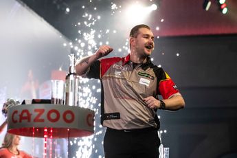 Smith after match against Van den Bergh: "Somehow I didn't want to beat him so as not to disappoint the audience, but I did it anyway"