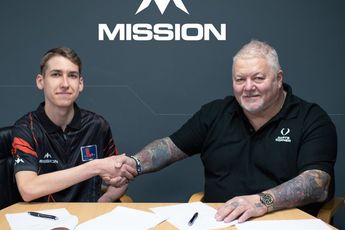 Rising Hungarian talent signs contract with Mission Darts