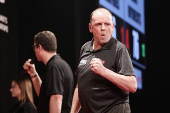 Ronny Huybrechts signs contract with Loxley Darts after Q-School success