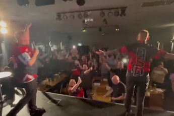 VIDEO: Gurney and Aspinall serenade crowd with Oasis song at exhibition