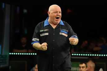 Schedule final session at World Seniors Darts Masters: Howson, Harbour, Thornton and Gates battle for title on Sunday night