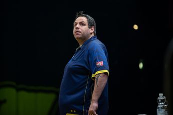 Two-time World Champion Adrian Lewis set for indefinite darting break after being absent from recent tournaments