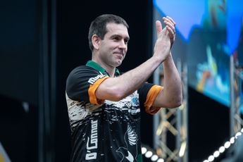 O'Connor pins nine-dart finish at Players Championship 8 in rout over Hendriks