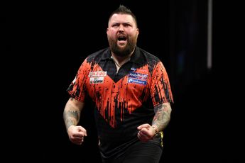 Michael Smith begins title defence with Williams win as sensational Searle thrashes Van den Bergh with 109 average