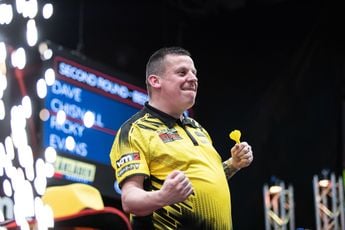 Searle battles past Beaton, Heta punishes poor doubling display from Slevin as Chisnall eases through against Nentjes