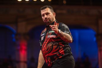 Van Gerwen, Anderson, Clayton and Wade among those into last 32 of Players Championship 24