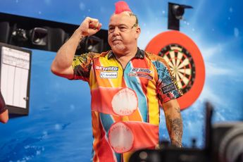 Wright not at his best but prevails over Puha, Van den Bergh eases past Evans at World Series of Darts Finals