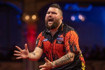 De Decker dumps out Michael Smith before Scott Williams takes deciding leg win over Noppert as seeds continue to fall in Hungary