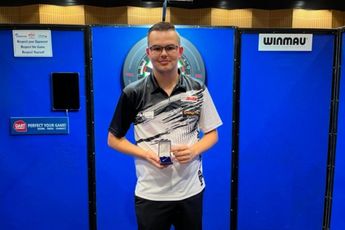 Four top youngsters receive gift from PDC for throwing nine darter
