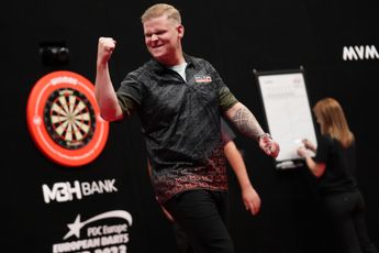 "I've realized that even on stage, a darts board is just a darts board" - De Decker beginning to settle on the big stage