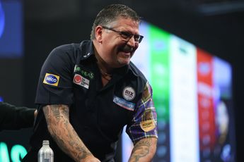 Glorious Gary Anderson begins quest for third world title with dominant 3-0 win over Simon Whitlock