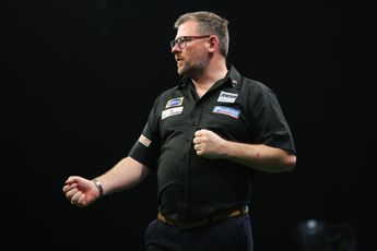 James Wade continues form, double Dutch delight as Zonneveld and Wattimena book Last 16 spots