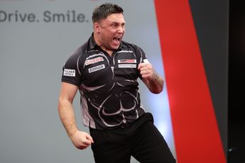 Gerwyn Price beats Jonny Clayton as both players use each others darts in exhibition event