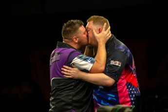 VIDEO: Daryl Gurney and Ricky Evans conclude World Championship clash with kiss on the mouth