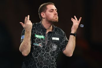 "A late Christmas present for Damon Heta" - Berry van Peer laments missed opportunities in defeat at World Darts Championship