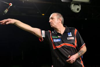 Richie Burnett topples Gary Anderson as Last 32 line-up set at Players Championship 10