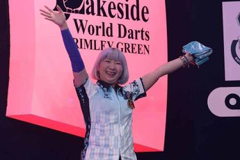Mikuru Suzuki reacts to stunning Lakeside win over Lisa Ashton