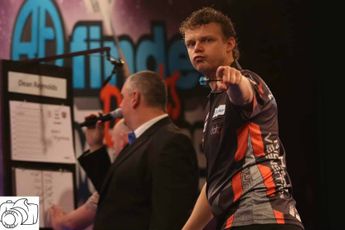 Veenstra thinking about World Masters and WDF World Championship: "But I still give priority to the PDC"