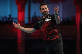 Clayton and Humphries through to PDC Home Tour II Championship Group