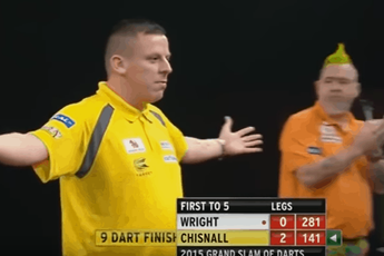 (THROWBACK VIDEO) Chisnall lands memorable nine-dart finish at 2015 Grand Slam of Darts: "Come on, Chizzy boy"