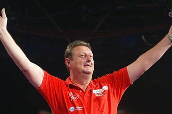 "I miss him every day, I used to get 40 texts a day": MC Paul Booth remembers close friend Eric Bristow with anniversary approaching
