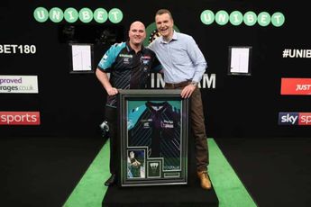 Cross gives shirt and darts used in World Championship final to Dave Clark to auction for Parkinsons UK