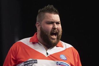 Smith final player through to Champions League of Darts semi-finals with victory over Wade