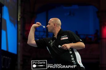 Cross on fire against Suljovic. Wright next opponent