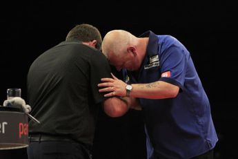 THROWBACK VIDEO: Wade and Thornton make history at World Grand Prix with two nine-dart finishes in one game