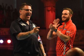 Anderson gains £45,000 for nine dart finish at World Matchplay