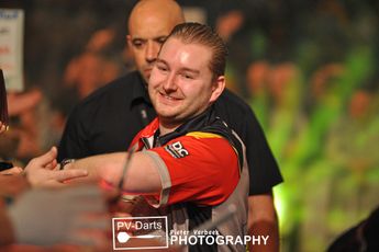 Spielplan siebter Premier League Darts-Abend: Van den Bergh trifft auf Aspinall, Price auf Clayton