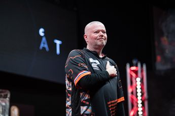 Van Barneveld besiegt Wade, Evans lässt Huybrechts keine Chance bei den Belgian Darts Open und siegt per Whitewash