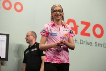 Starke Sherrock zieht mit einem Whitewash über de Graaf ins Viertelfinale der PDC Women's Series ein; Suzuki, Ashton und Greaves ebenfalls unter den letzten Acht