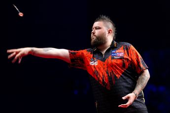 Michael Smith übersteht drei Matchdarts gegen Heta und trifft im neuseeländischen Halbfinale auf Aspinall